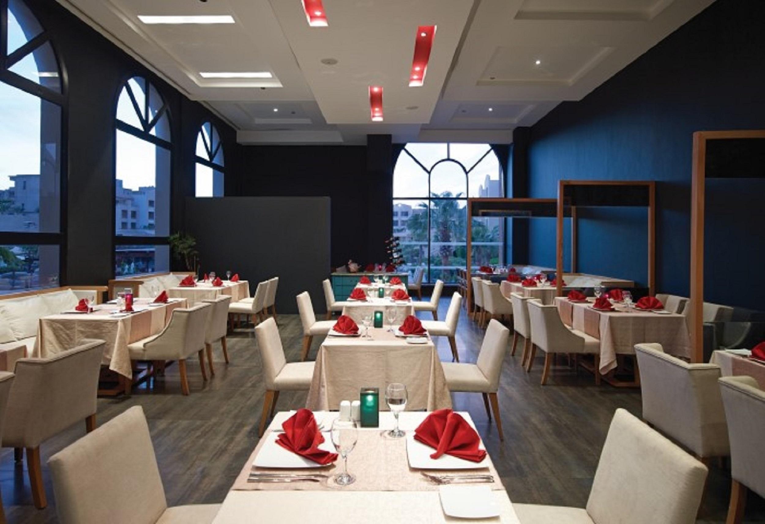 Hotel Coral Sea Aqua Club 4*