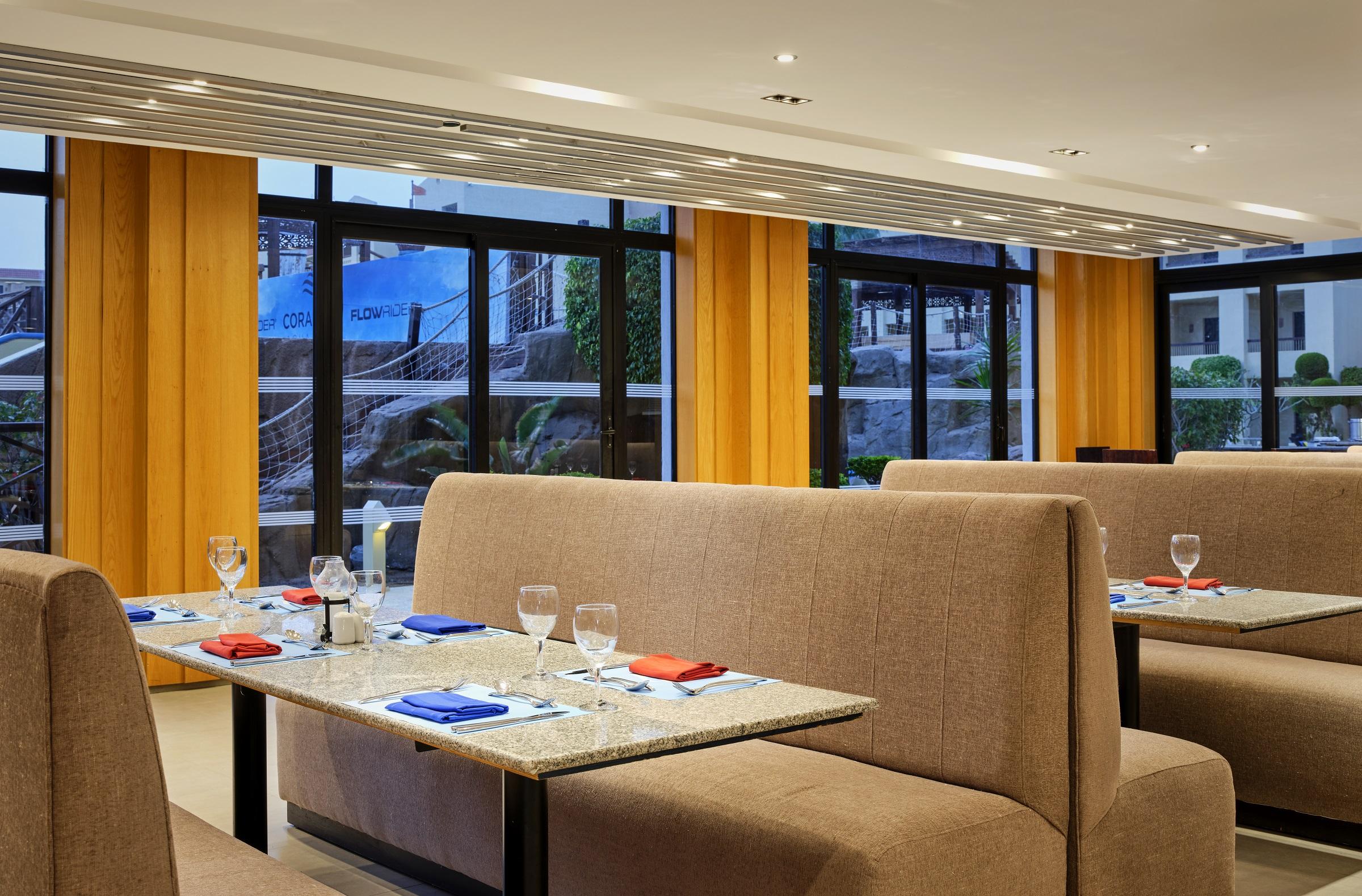 Coral Sea Aqua Club Hotel 4*