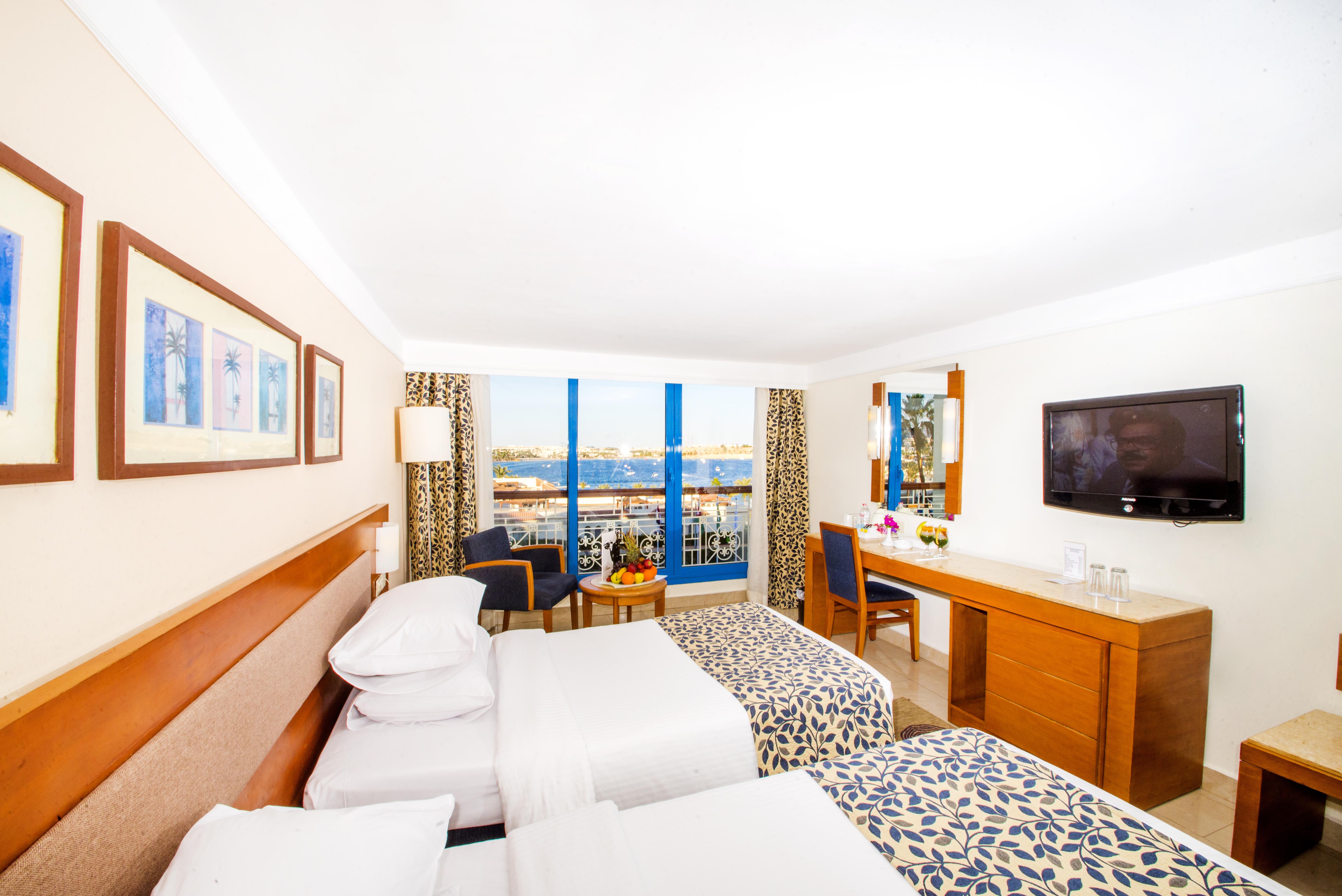 Marina Resort 4*
