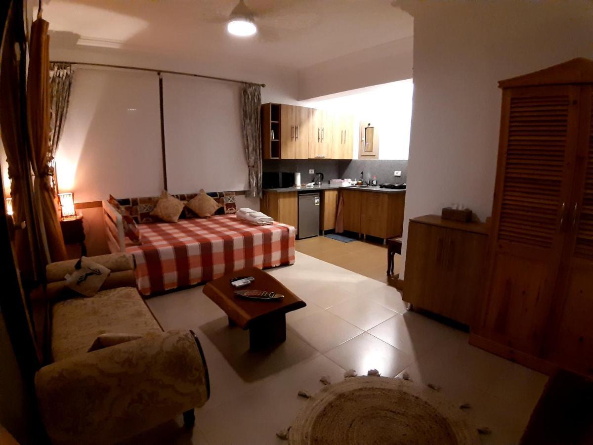D60 Apartment