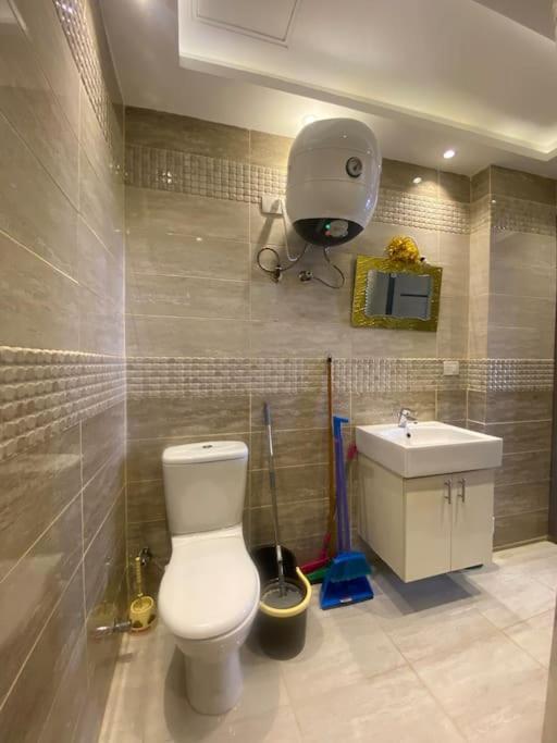 Apartment Cosy On The First Floor With Lovely Terrace And Personal Garden Area, Pool View And Free Access In Hills *