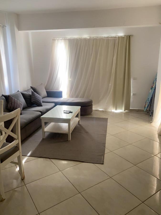 Apartment Mona *