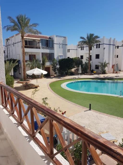 Apartment Riviera - Pool View & Wifi
