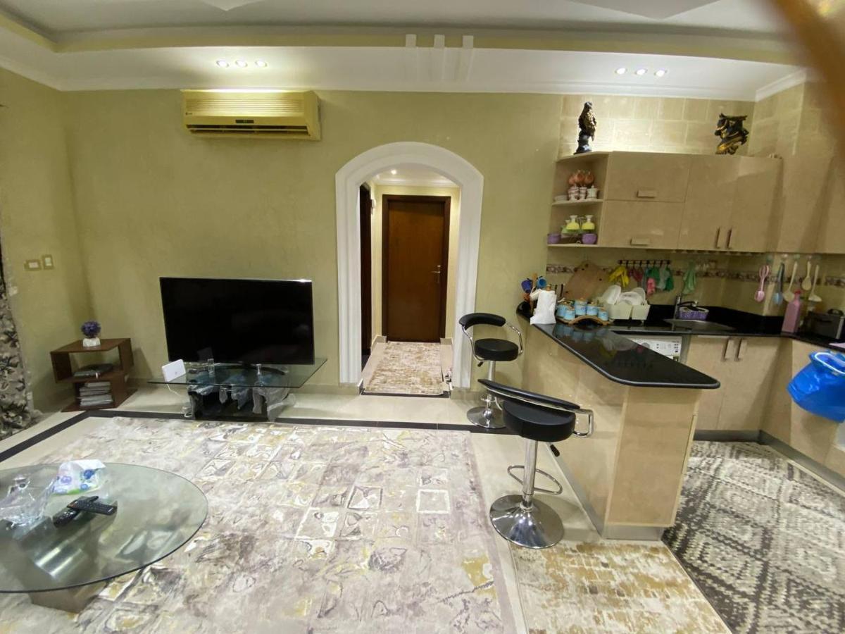 G D Costa Apartment *