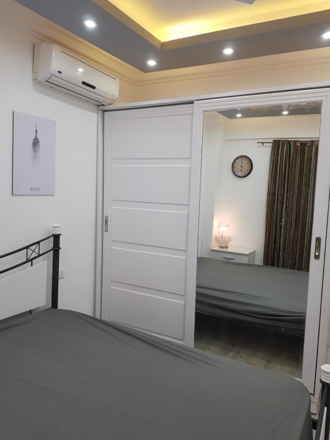 Apartment Flat 01 Bed Room. Sea Street. Hadaba Area.