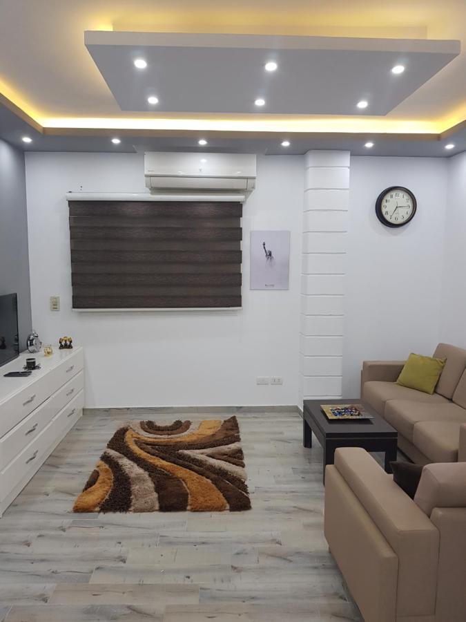 Apartment Flat 01 Bed Room. Sea Street. Hadaba Area.