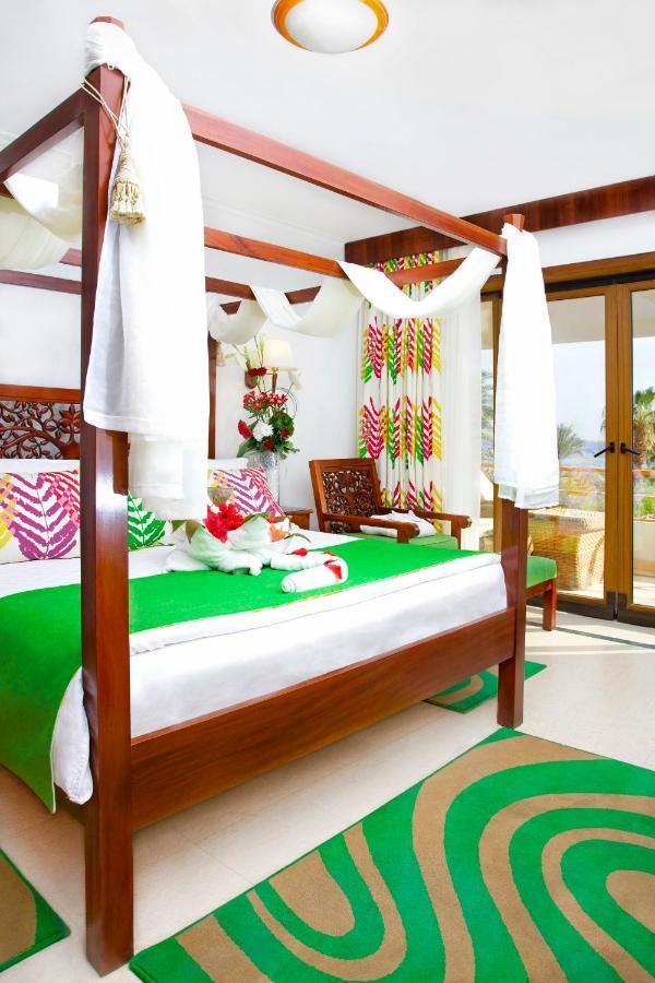 Gafy Aqua Park 4*