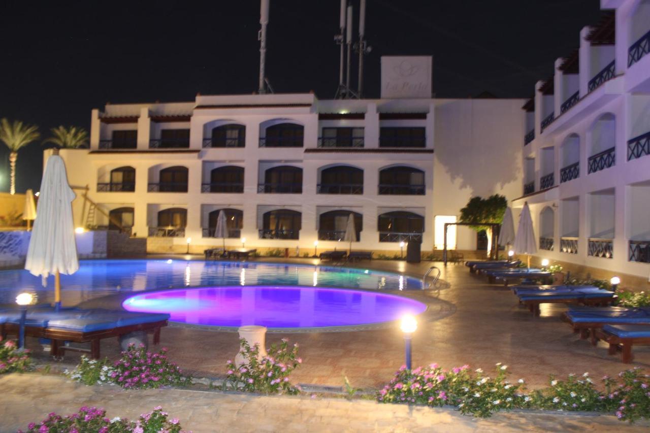 El Khan Hotel
