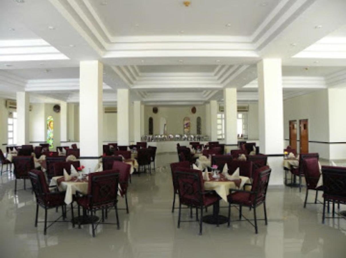 Hotel Halomy 3*