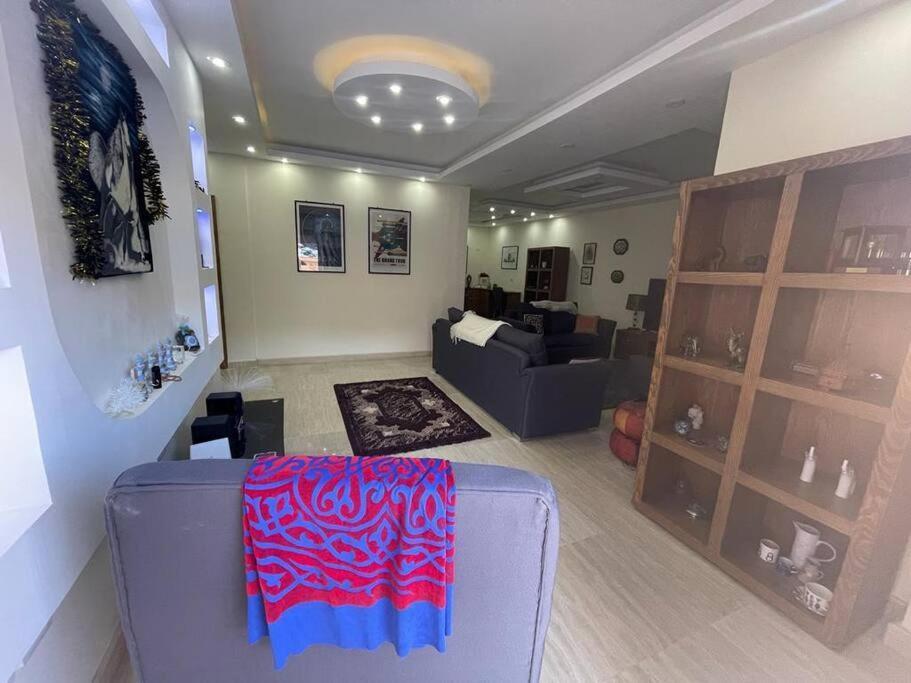 Beautiful 3-bedroom On The Ground Floor With Personal Backyard Area And Terrace With Direct Pool Access And Pool View Apartment *
