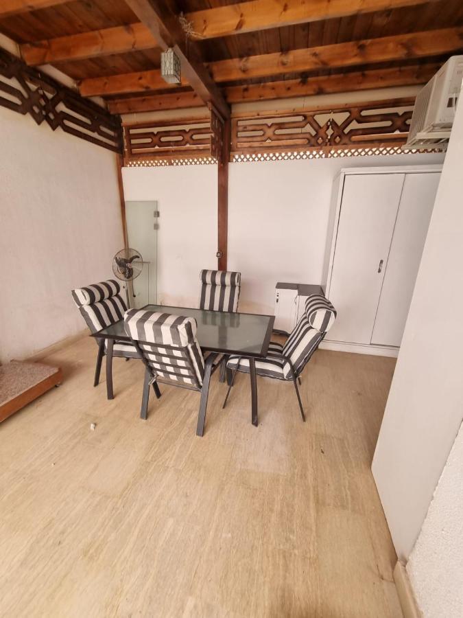 Apartment Beautiful 3-bedroom On The Ground Floor With Personal Backyard Area And Terrace With Direct Pool Access And Pool View *