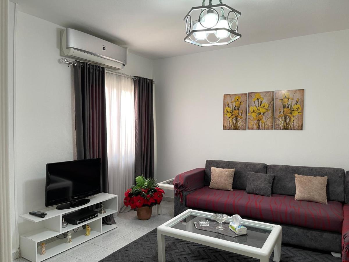 Center - Neama Bay Daire