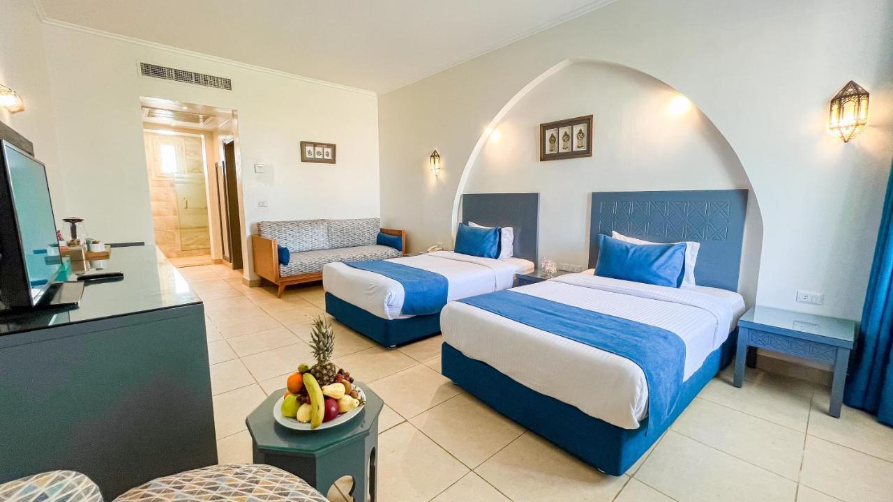 Club Reef & Resort 4*