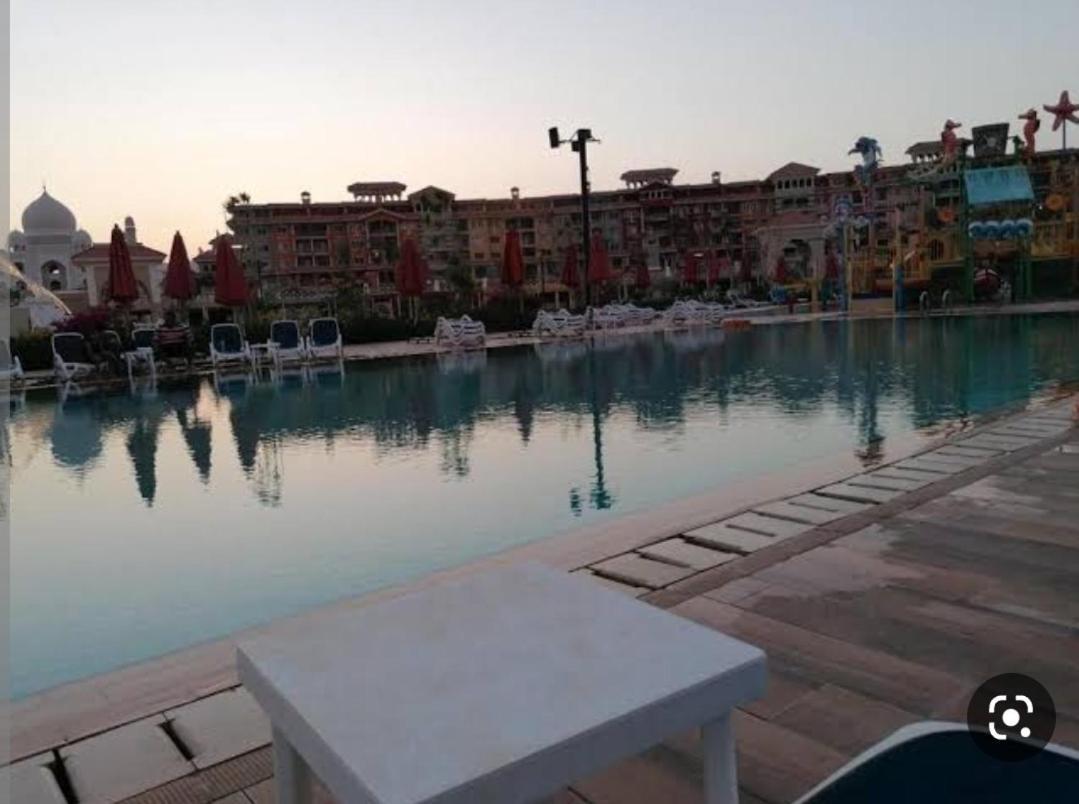 Porto * Sharm-el-Sheikh