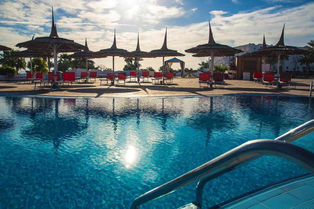 Aparthotel Domina Harem &