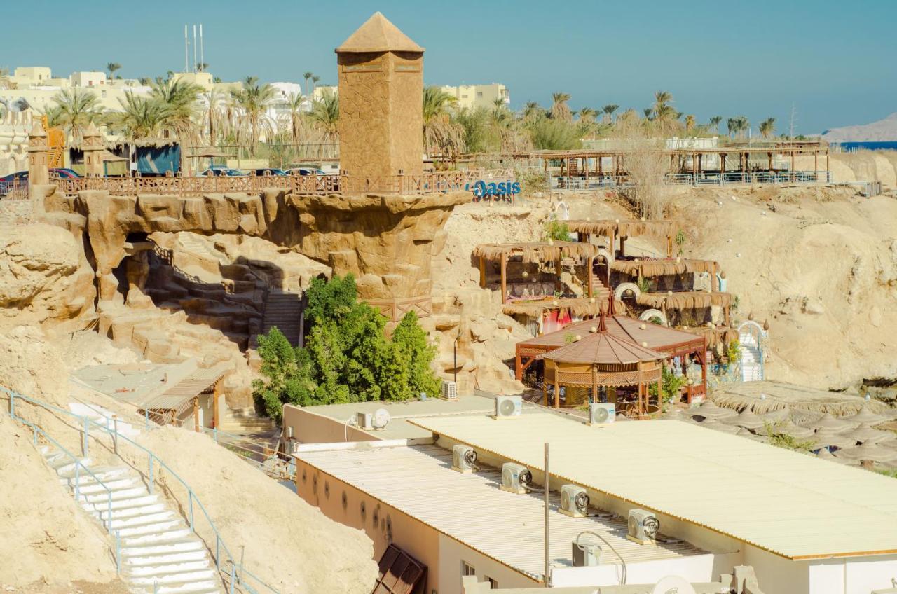 Sharks Bay Oasis Aqua Park 3*