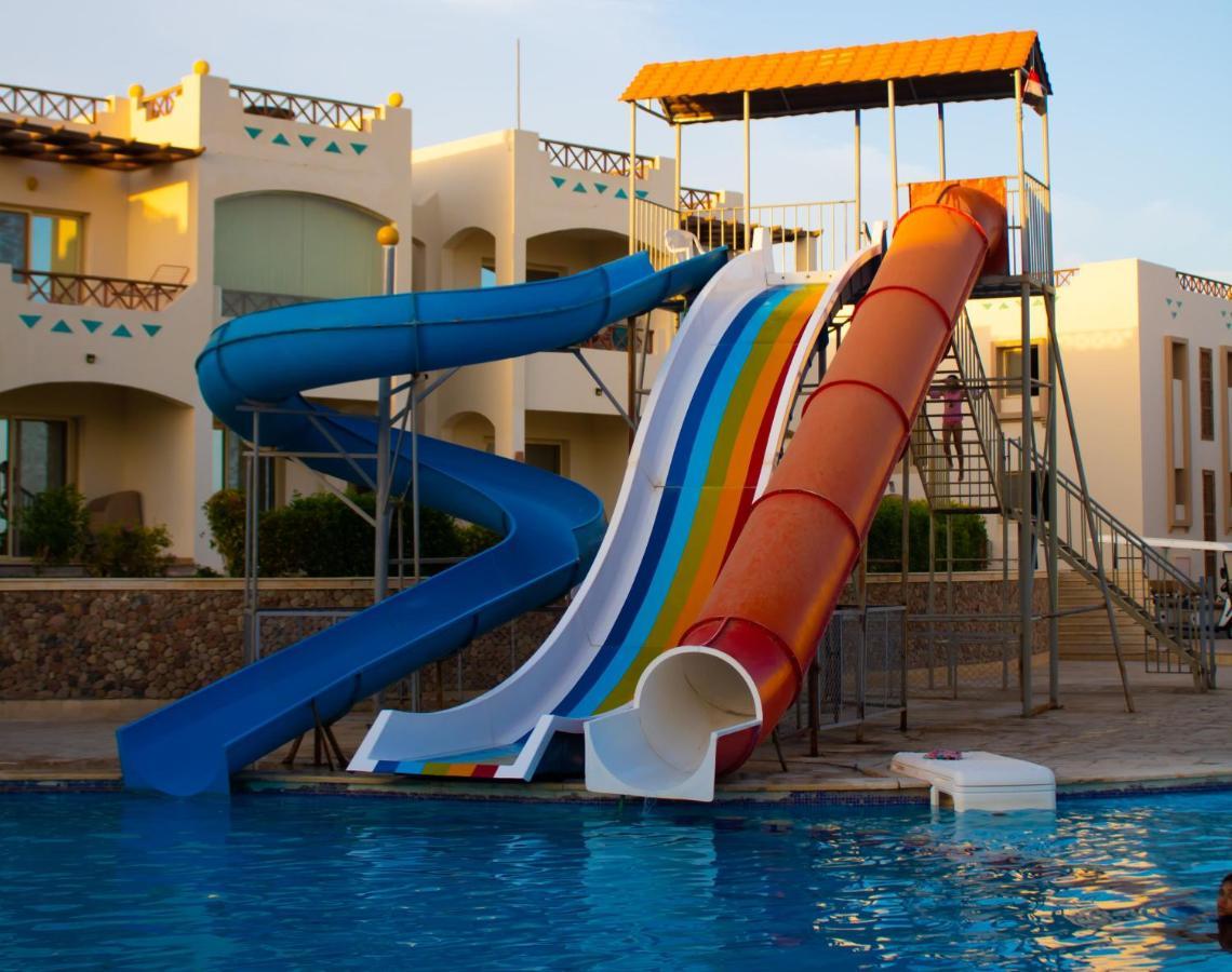 Sharks Bay Oasis Aqua Park 3*