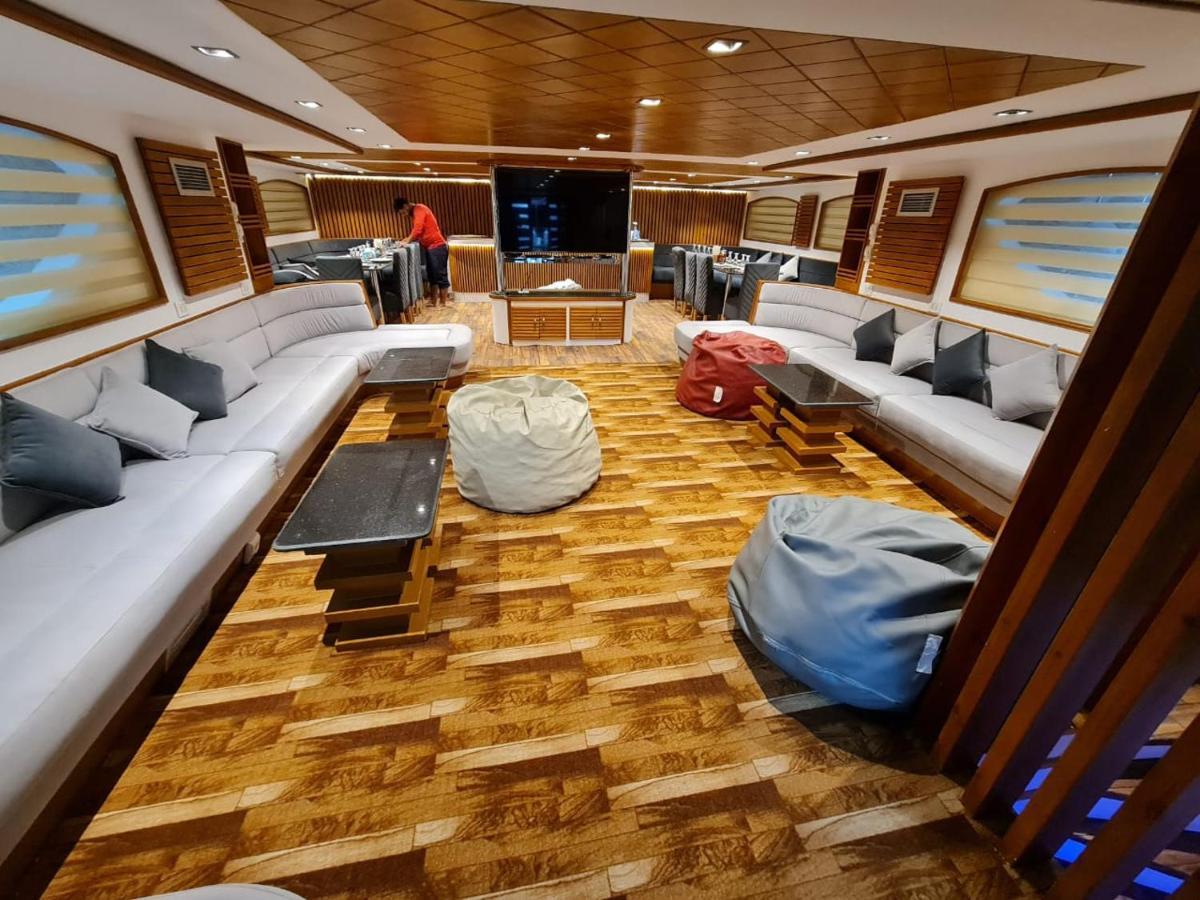 Vip Yacht Diving Club Botel *