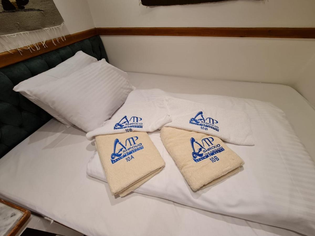 Botel Vip Yacht Diving Club