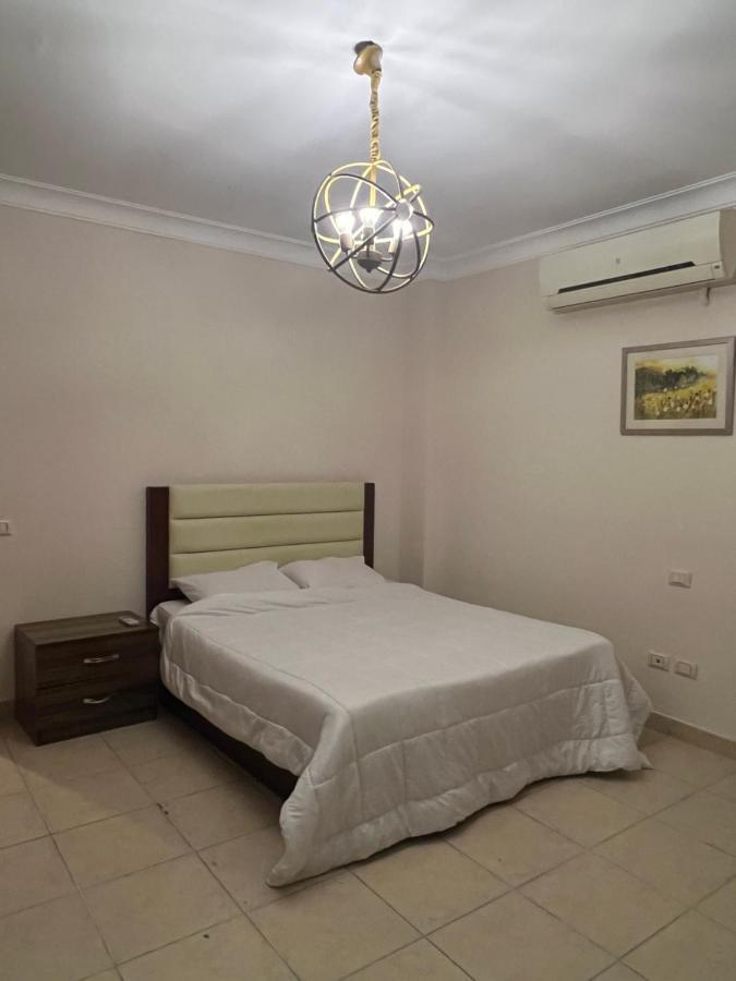 Apartamento Spacious Landscape And Pool View Studio.