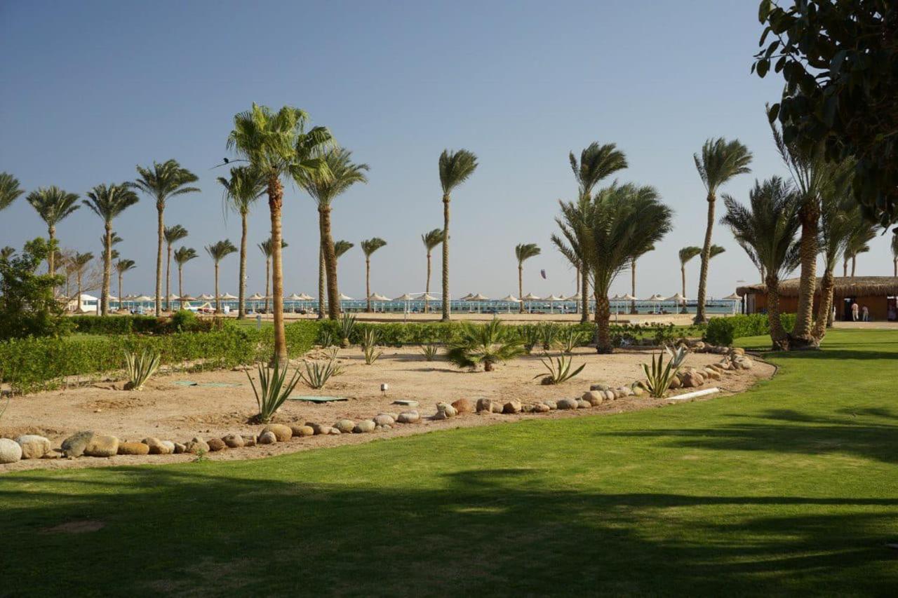 Adel's Aparthotel