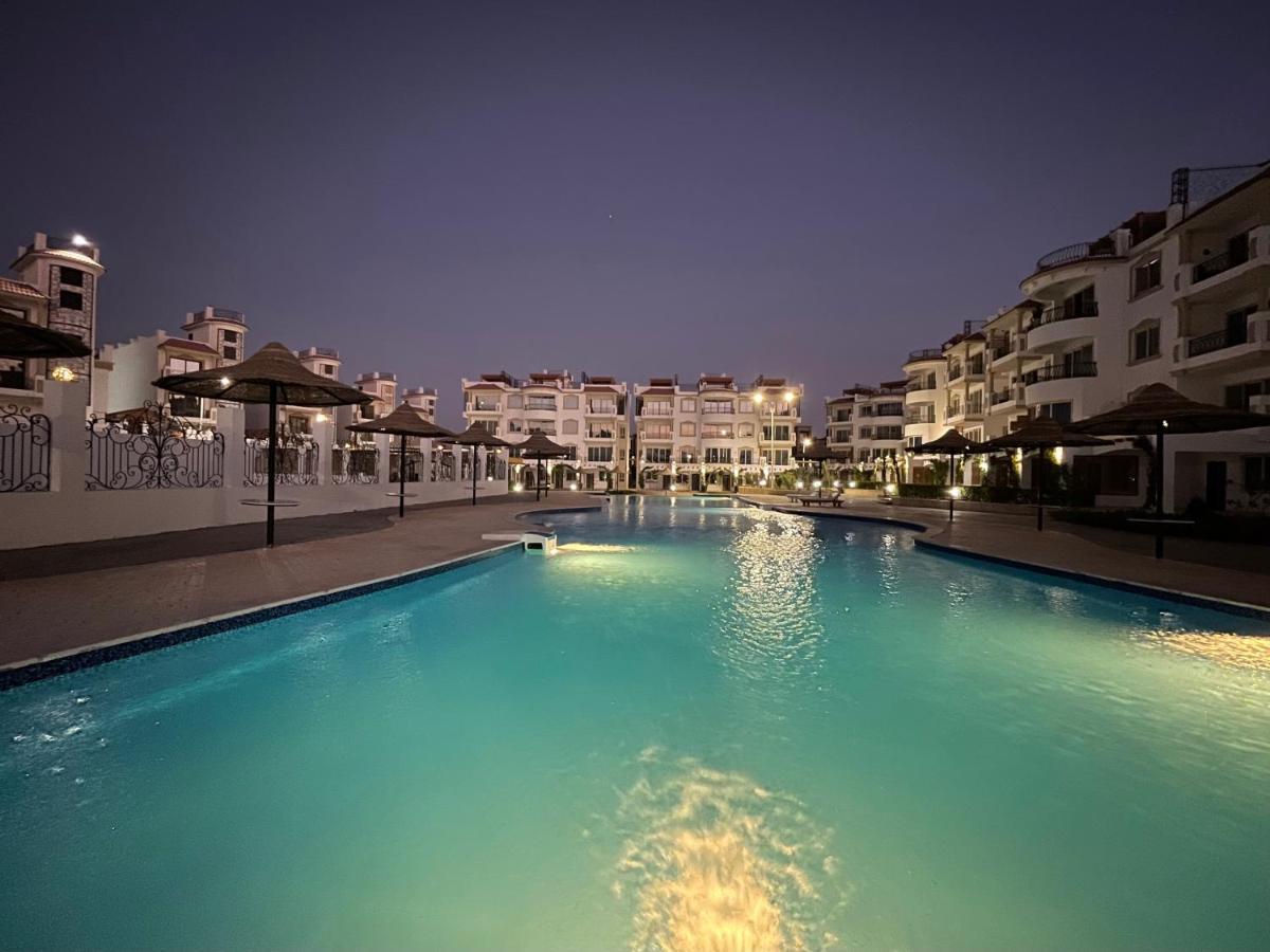 Hills Aqua Park Aparthotel *