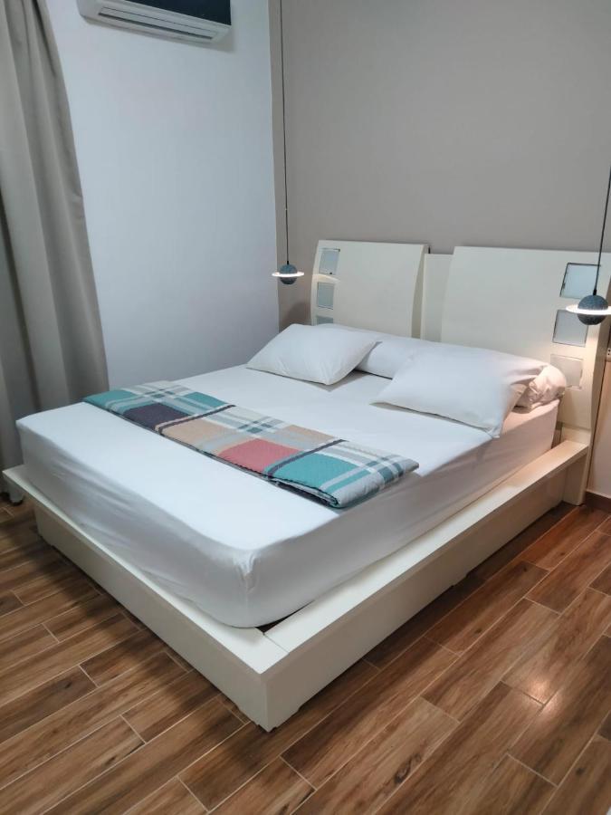 Luxurygetaway2 / Brand New 2br / Fully Furnished / Wi-fi / Full Kitchen