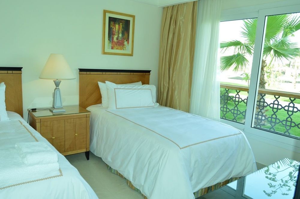 Le Royal Aqua Park Resort