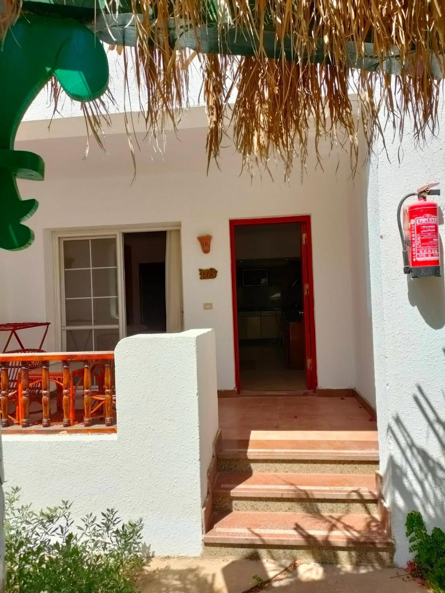 Herrmes Aparthotel *