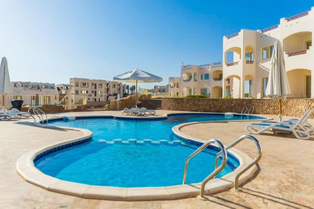 Sharks Bay Oasis & Butterfly Diving Center Sharm el-Sheikh