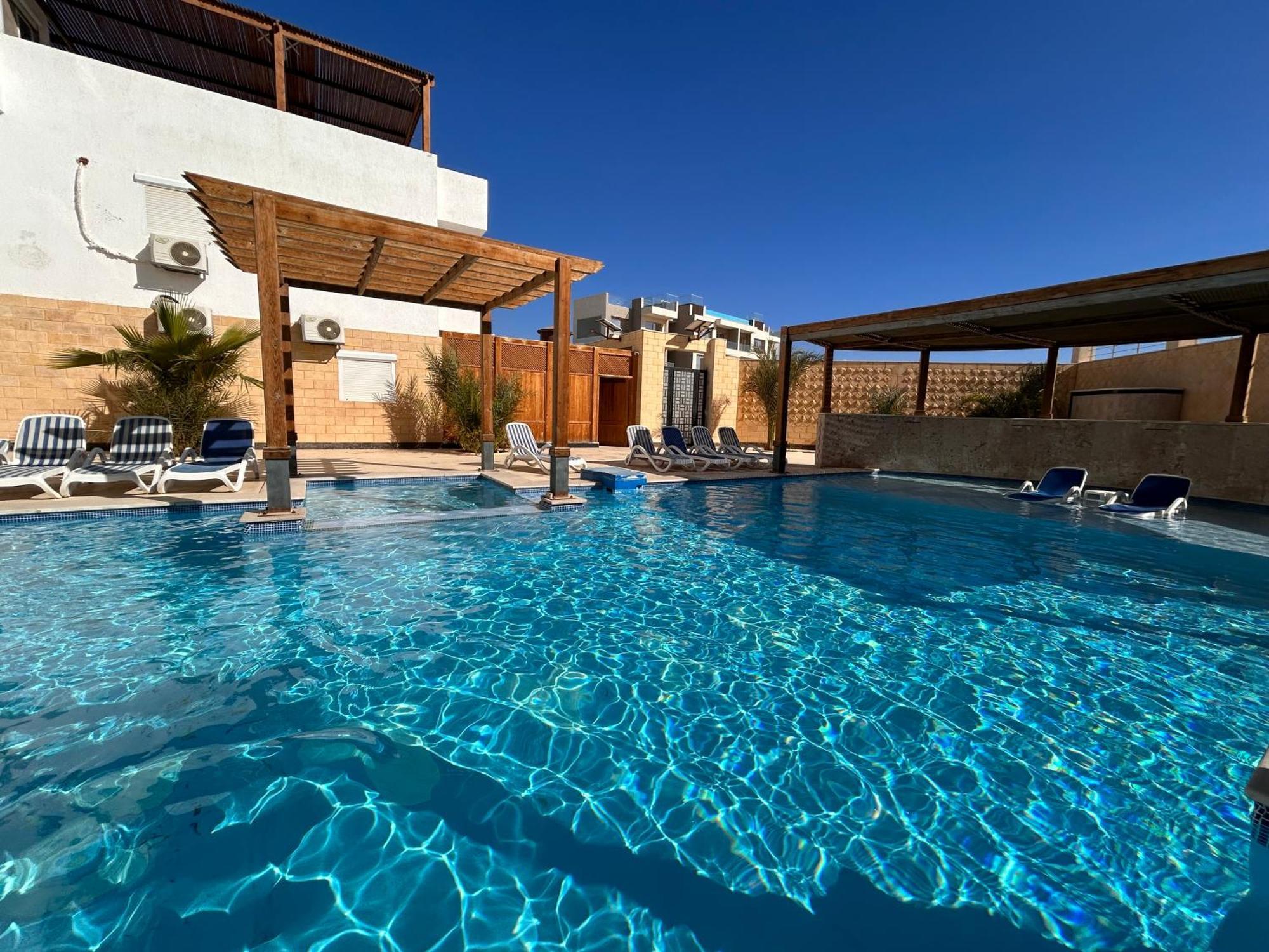 Apartment 4-bedroom With Seaview Balcony & Shared Infinity Pool On The Roof With Seaview Sharm el-Sheikh