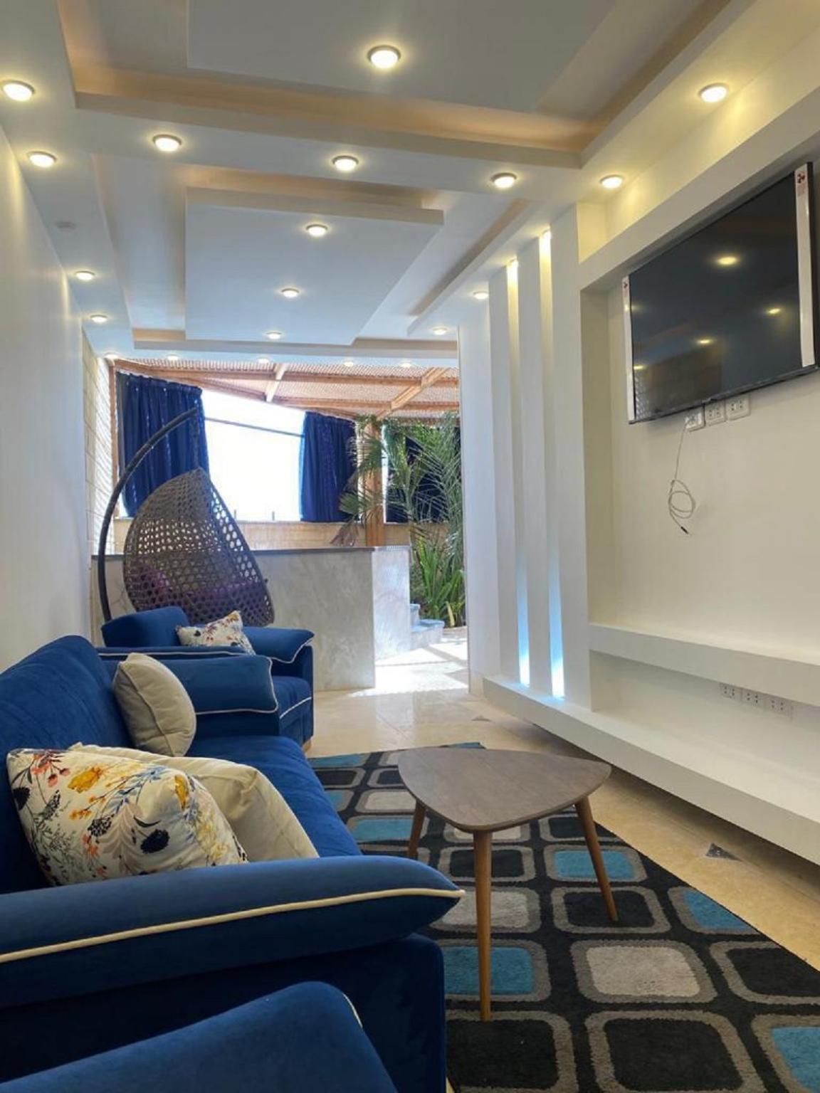 4-bedroom With Seaview Balcony & Shared Infinity Pool On The Roof With Seaview Apartment
