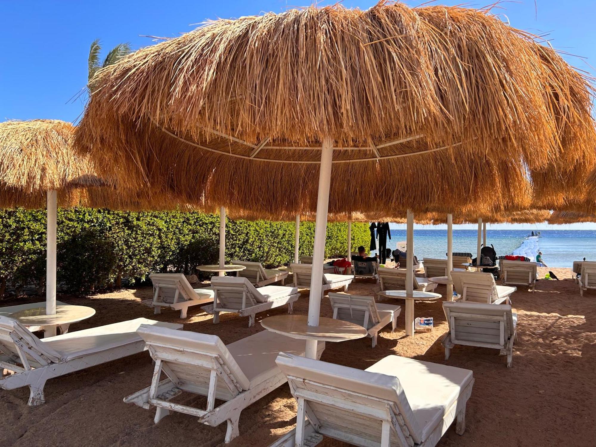 Apartment Cosy On The First Floor With Lovely Terrace And Personal Garden Area, Pool View And Free Access In Hills Sharm El-Sheikh