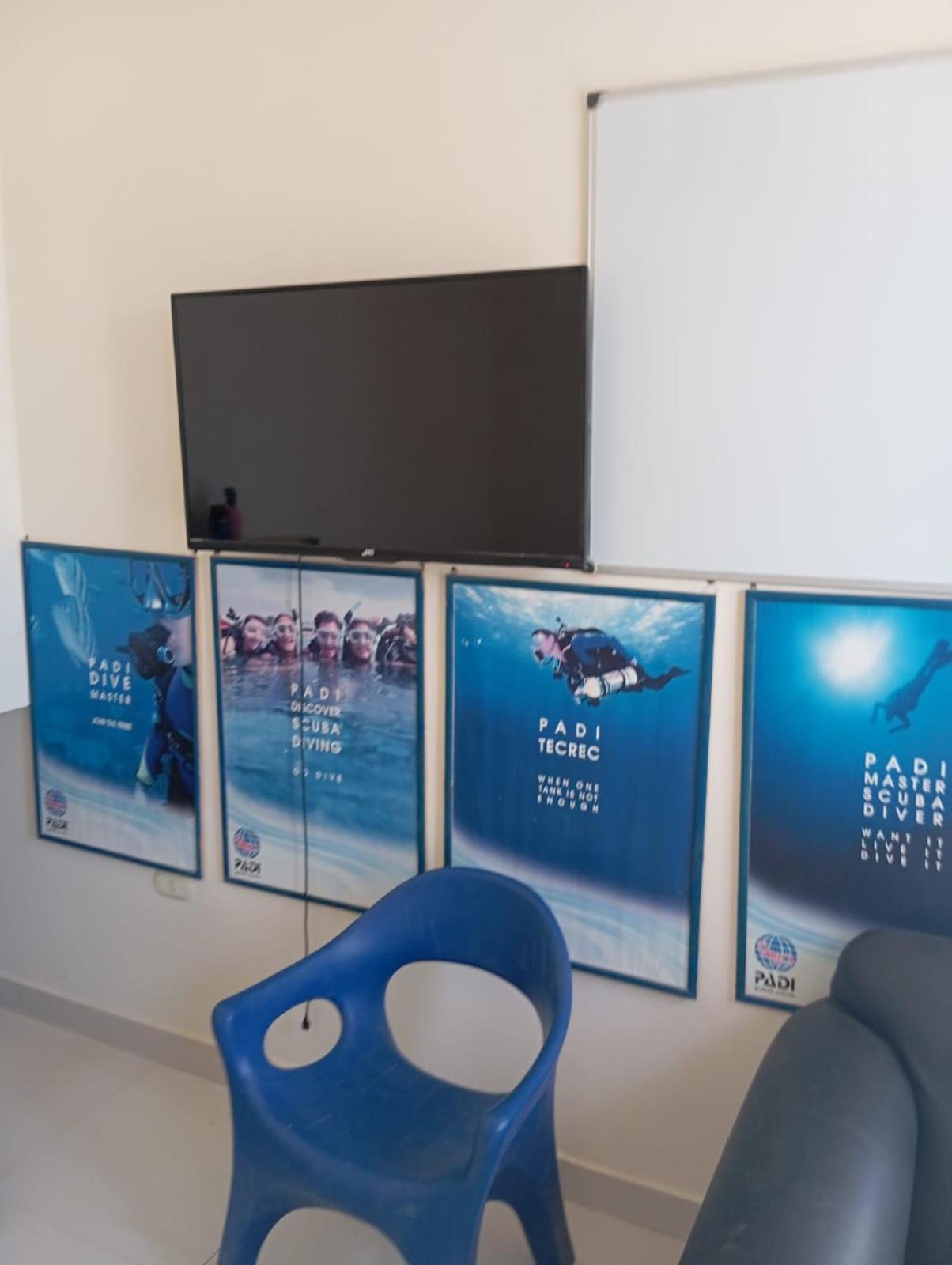 Sharks Bay Oasis & Butterfly Diving Center 4* Sharm el-Sheikh