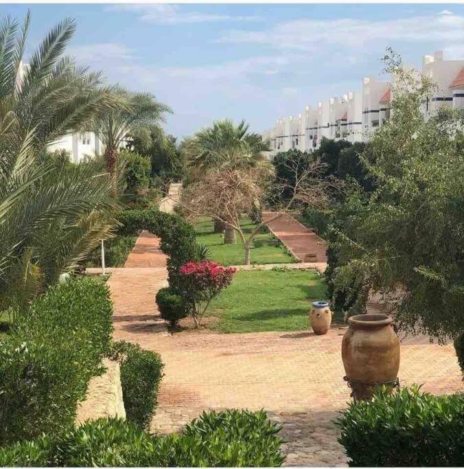 Apartment Riviera - Pool View & Wifi *