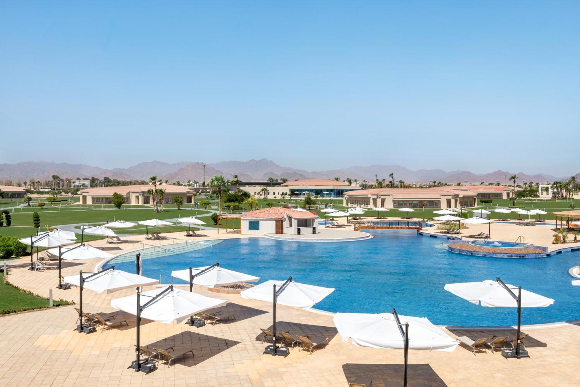 Pickalbatros Golf Luxury Hotel