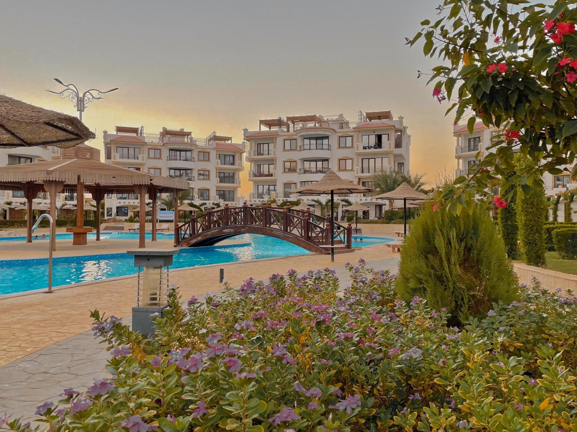 Hills Aqua Park