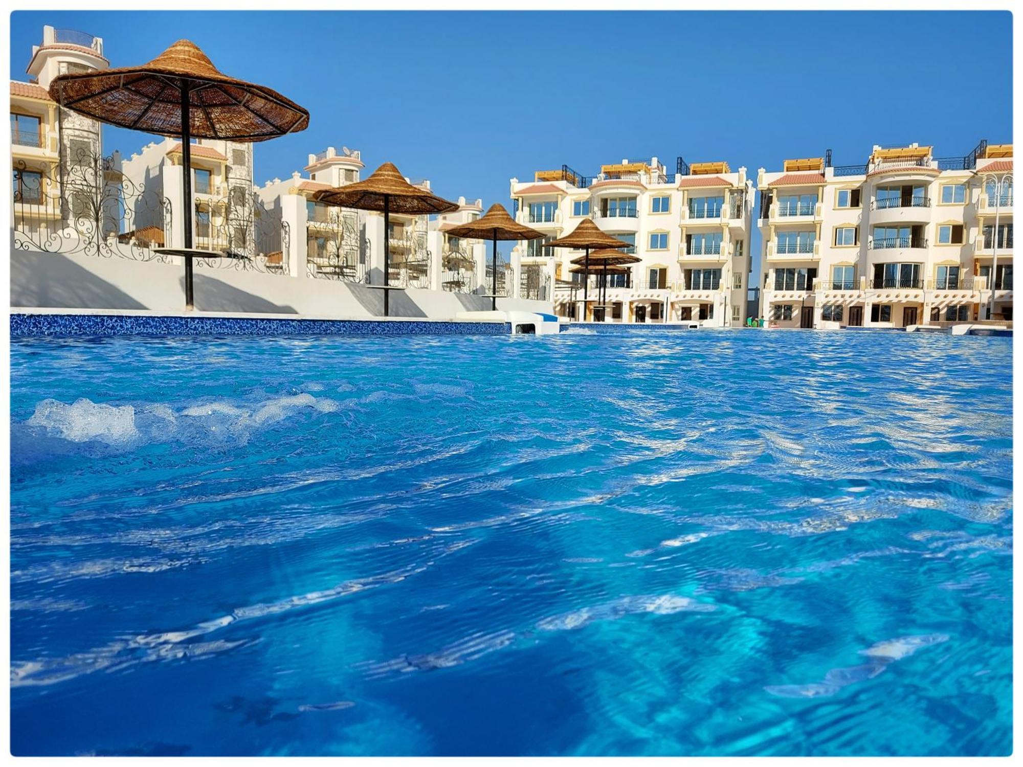 Hills Aqua Park Aparthotel *