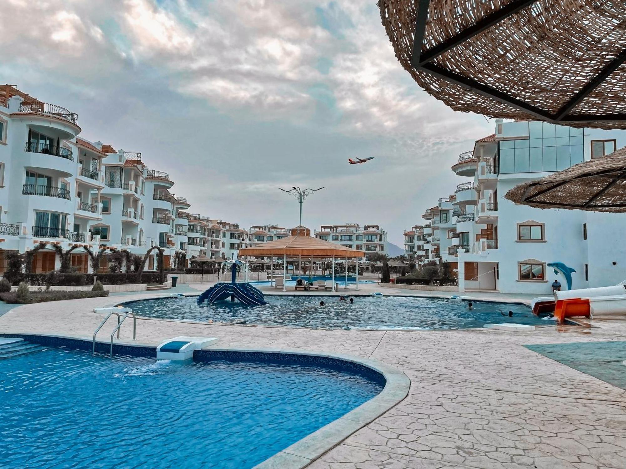 Hills Aqua Park