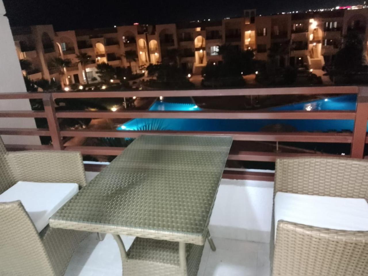 Apartamento Designer Apartment: Sunny Lakes 2 Sheikh *