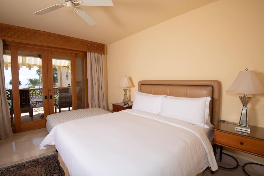 Beautiful At Four Seasons Villa *