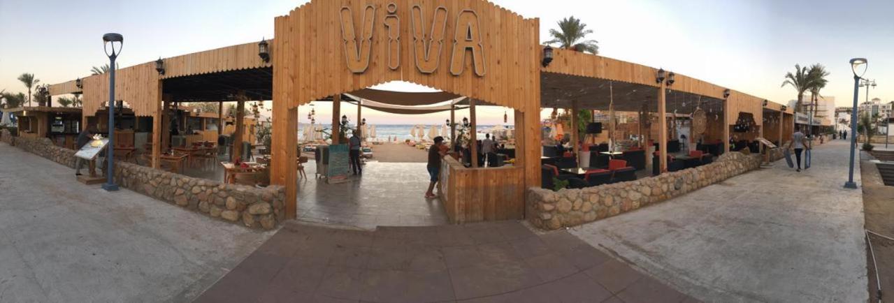 Naama 3*