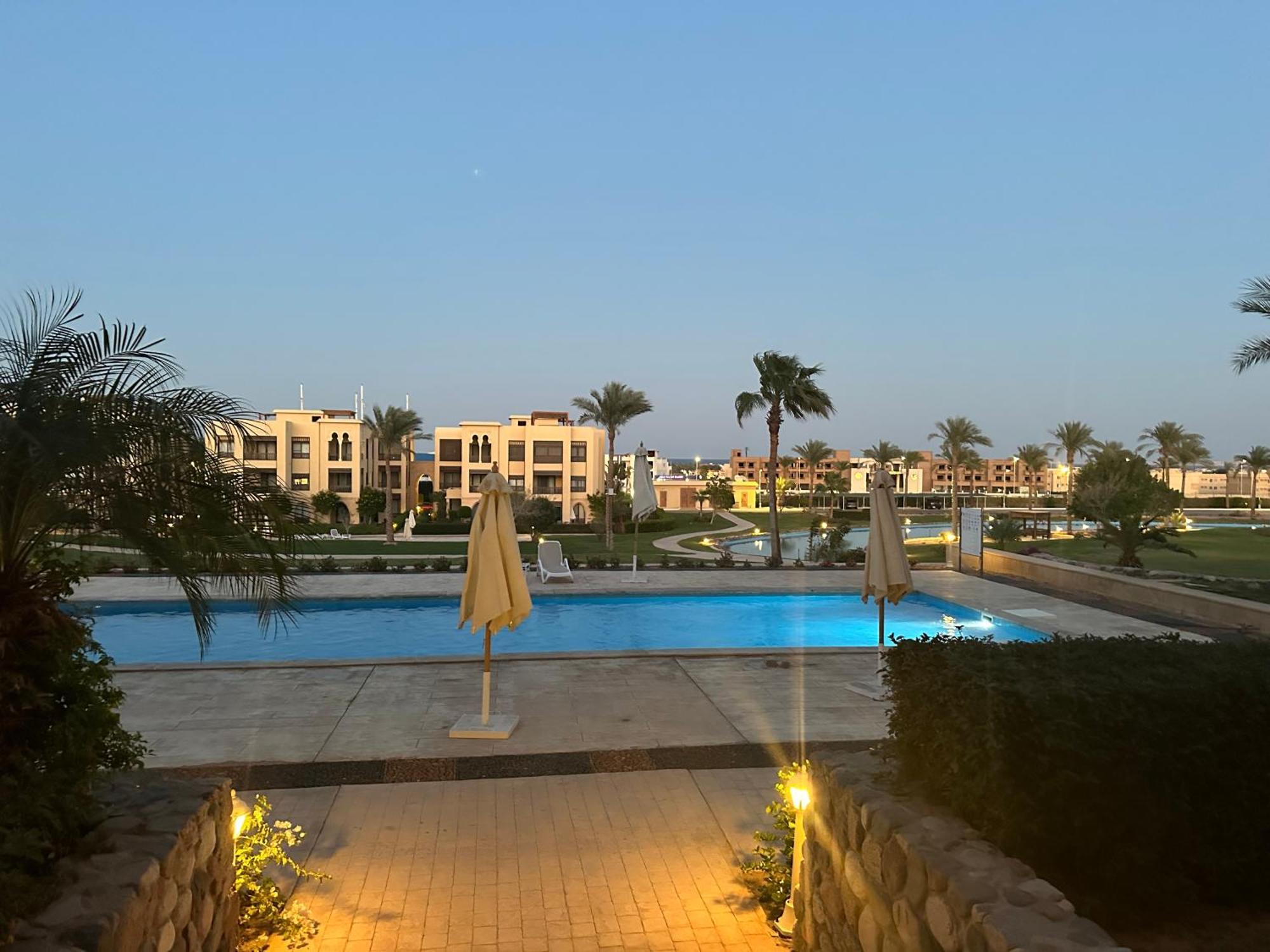 Apartment Golf Hights Luxury Apartment- Brand New