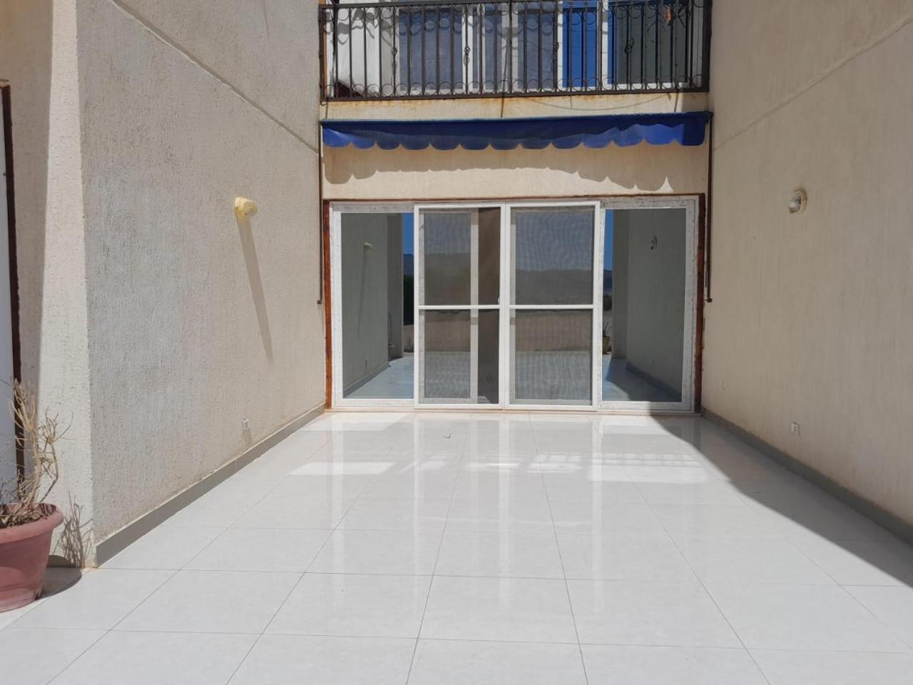 Luxury Sea-view 2 Bedrooms In Hadaba Apartment *