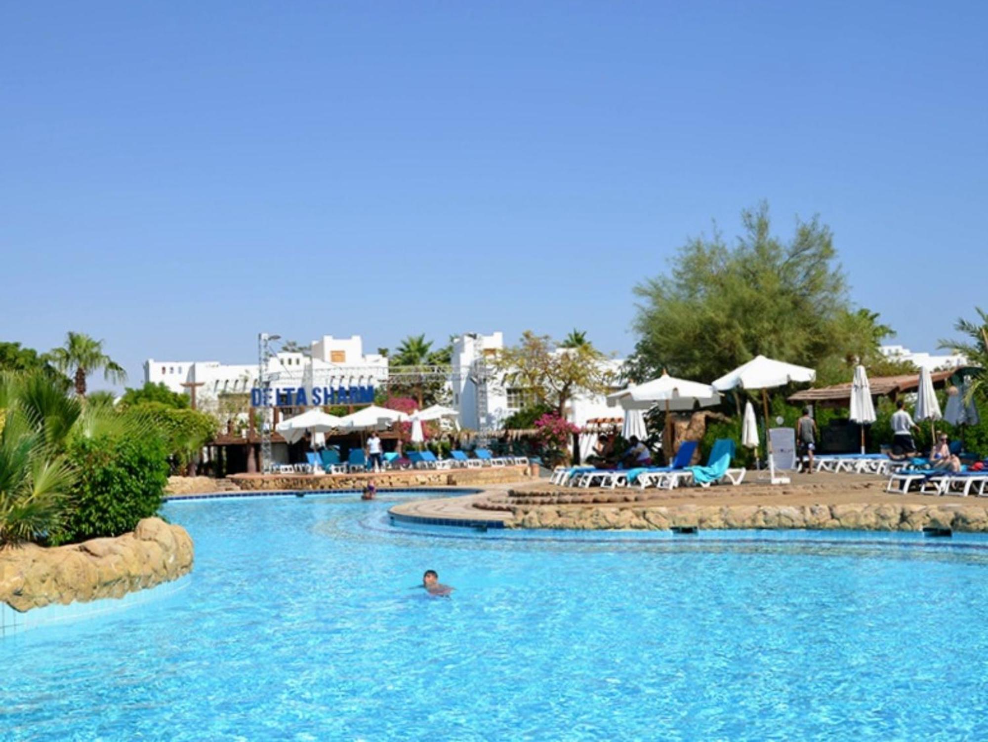 Apartment Delta - Swimming Pools Access