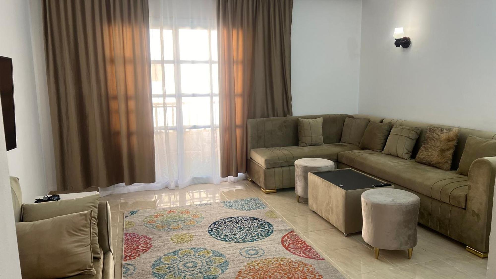 Apartment Delta Sheikh *