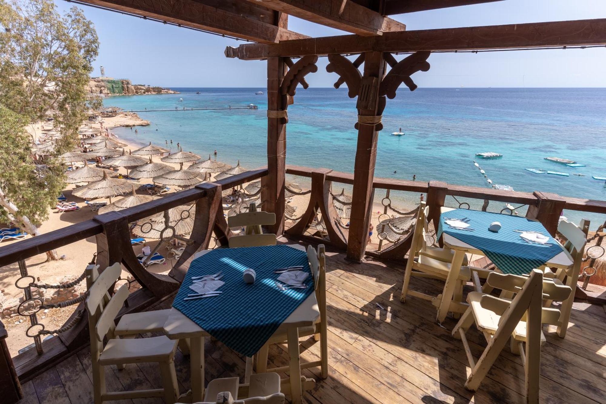 Club El Faraana Reef Resort 4*