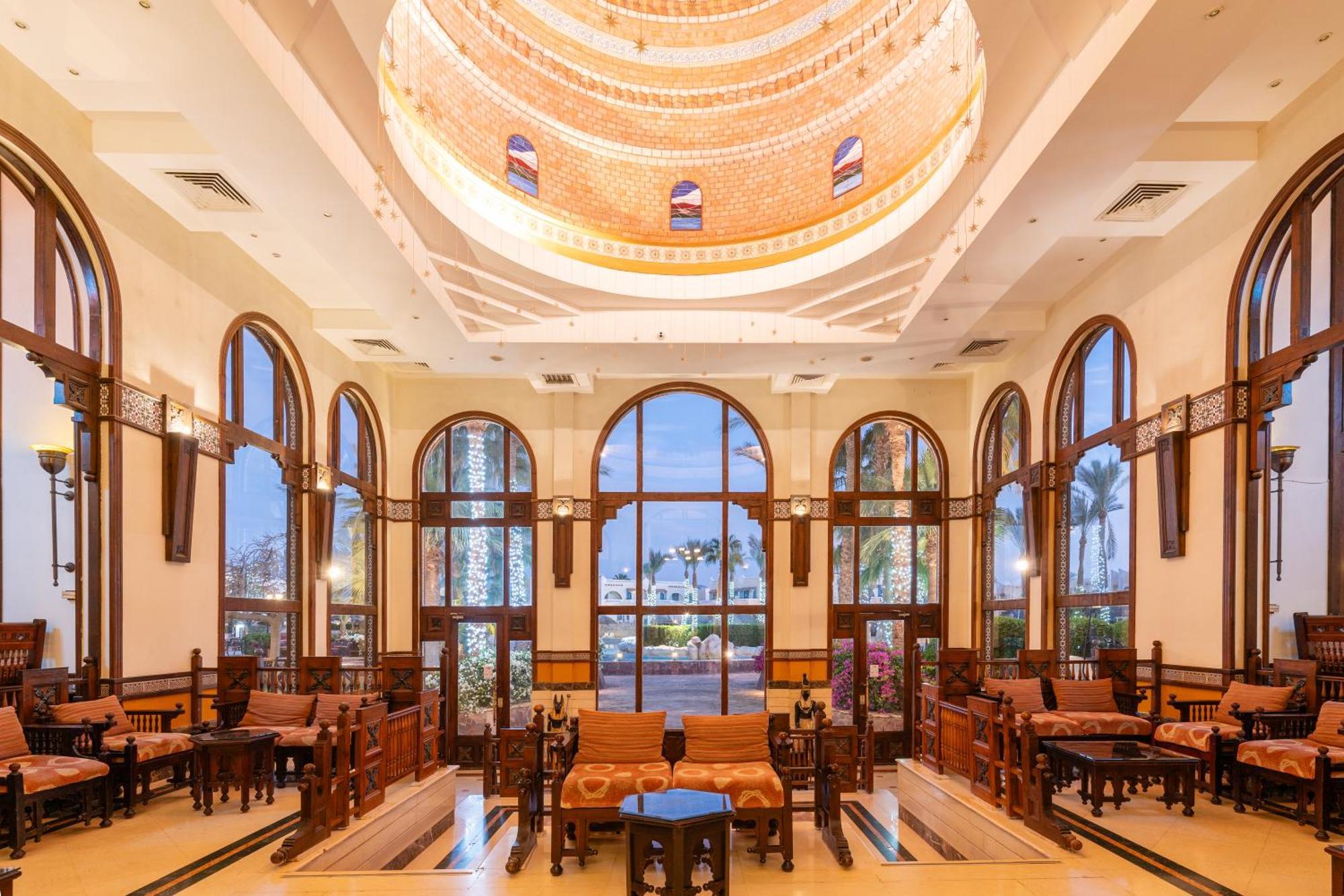Club El Faraana Reef Resort 4*
