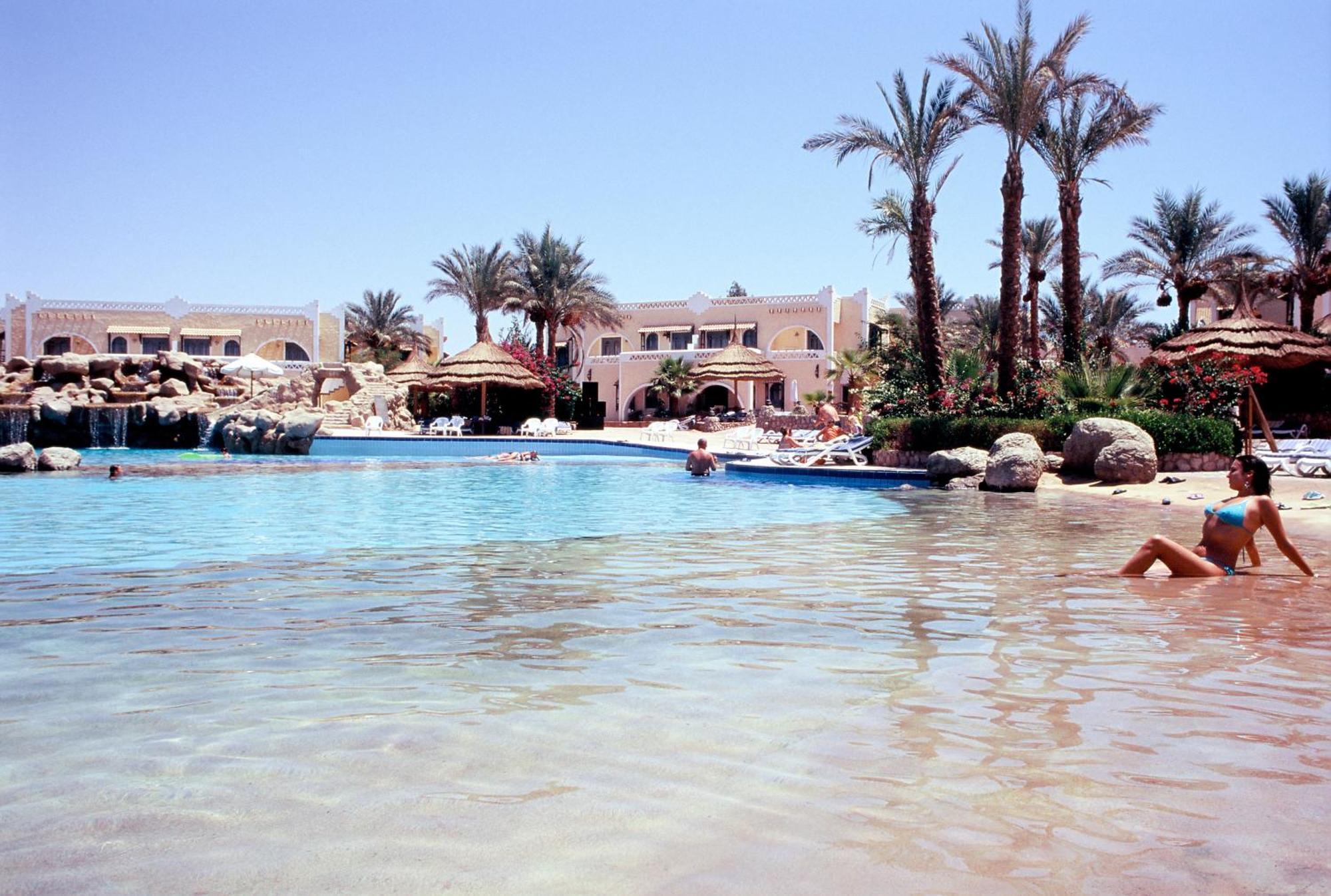 Club El Faraana Reef Resort 4*
