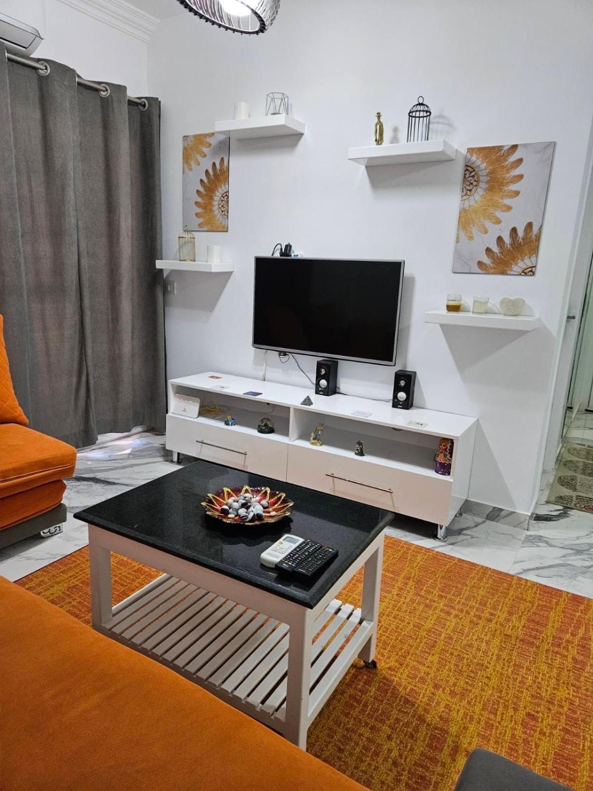 Two Bedroom At Sunny Lakes *